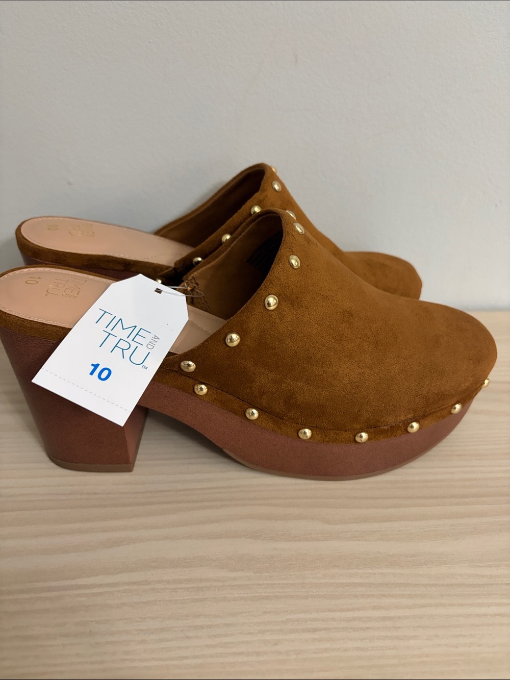 Time and Tru New! Cognac Suede Studded Clog Mules size 10